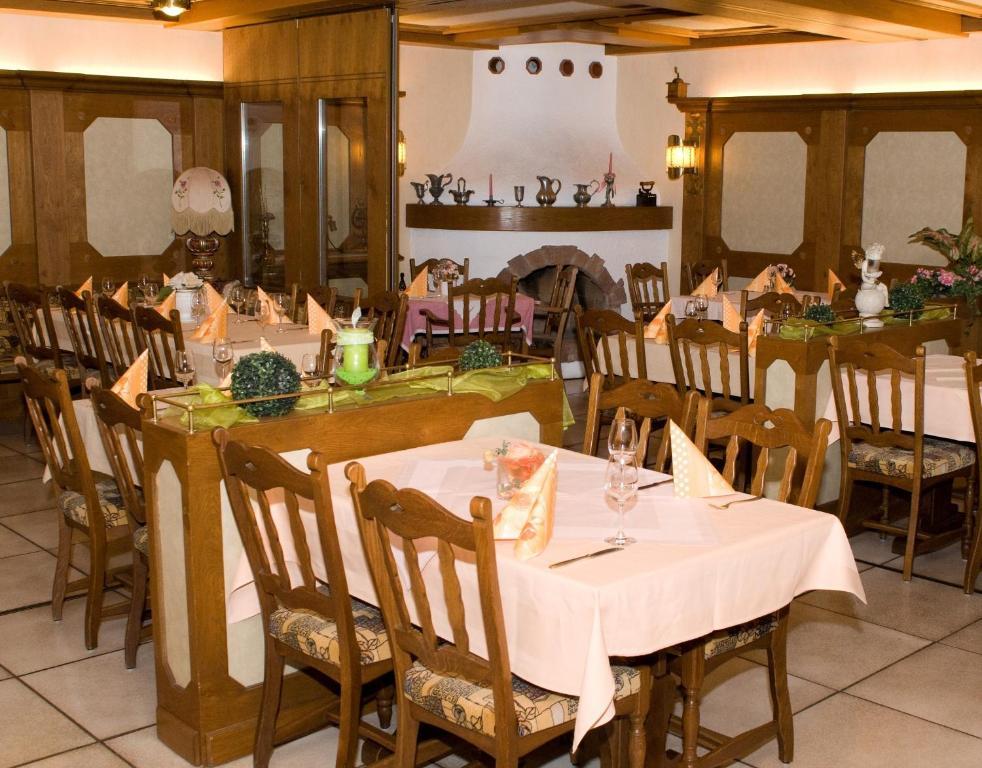 Hotel Pohl Kinheim Dış mekan fotoğraf